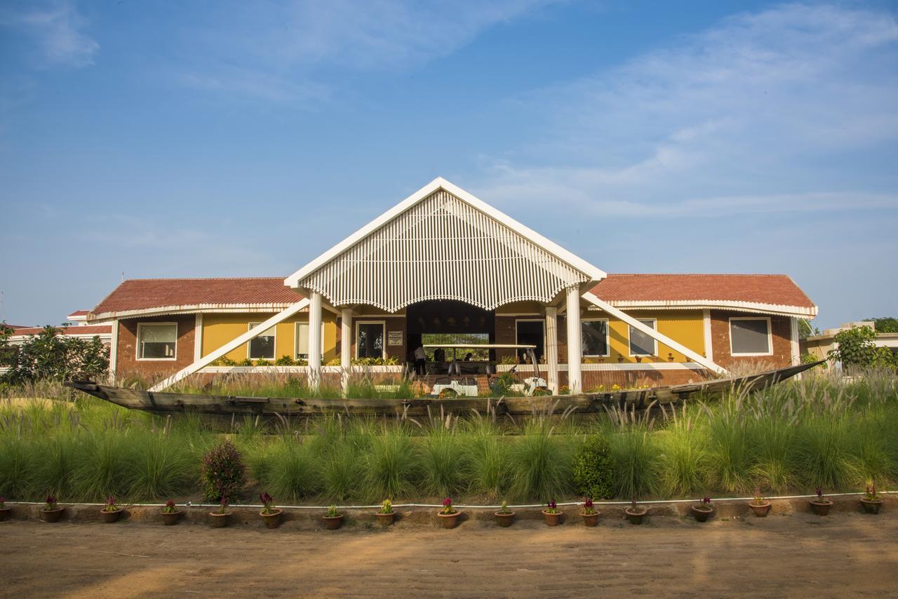Swosti Chilika Resort Kanaipur Екстериор снимка