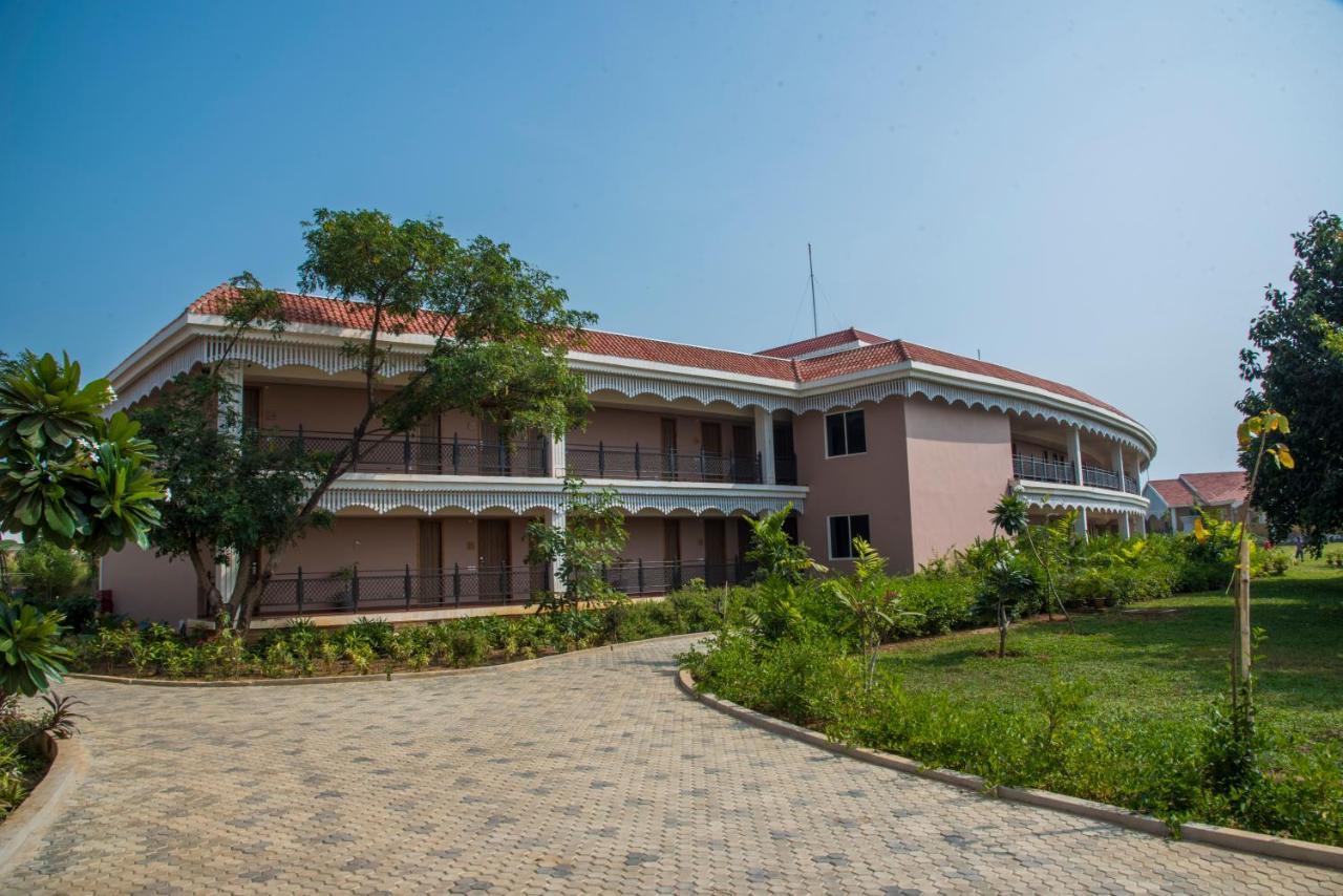 Swosti Chilika Resort Kanaipur Екстериор снимка