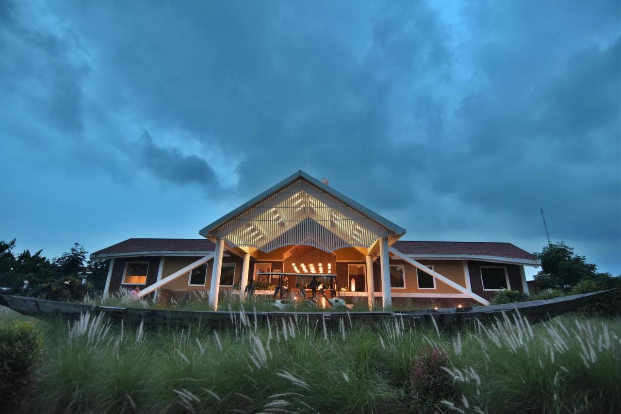 Swosti Chilika Resort Kanaipur Екстериор снимка