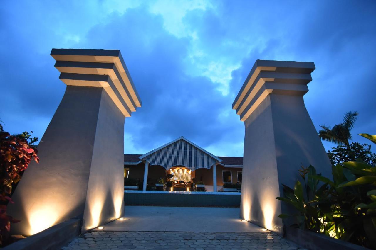 Swosti Chilika Resort Kanaipur Екстериор снимка