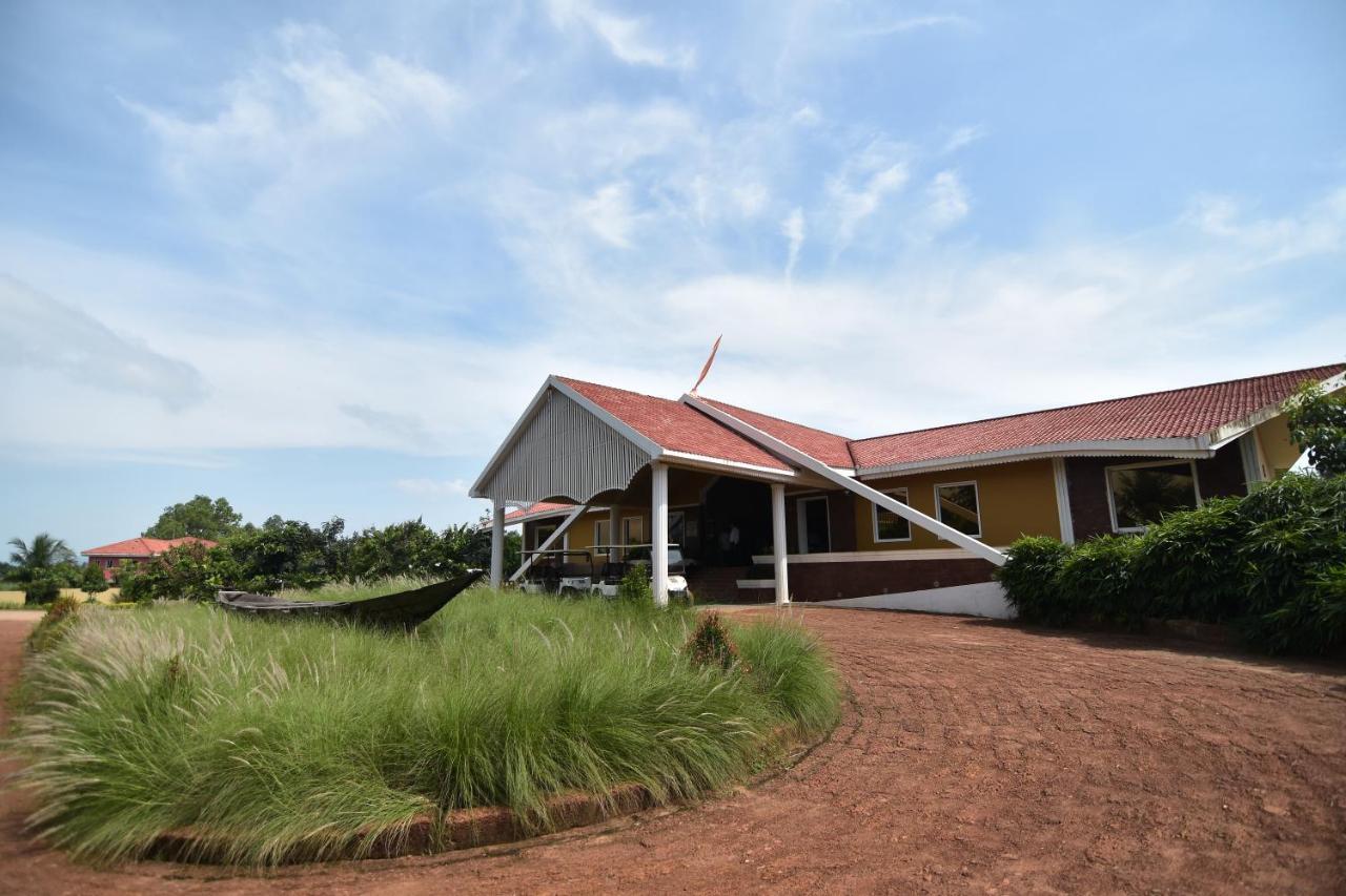 Swosti Chilika Resort Kanaipur Екстериор снимка