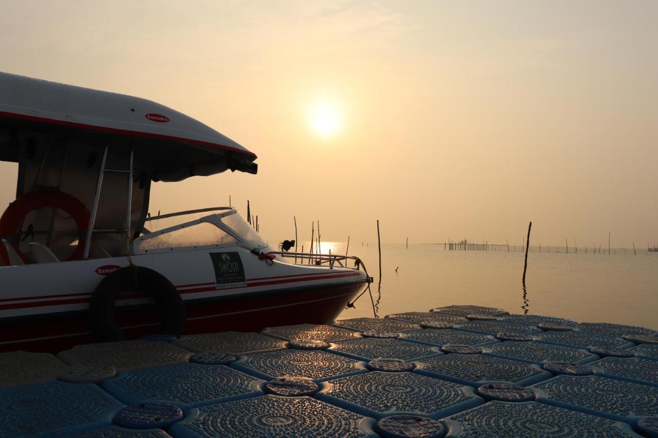 Swosti Chilika Resort Kanaipur Екстериор снимка